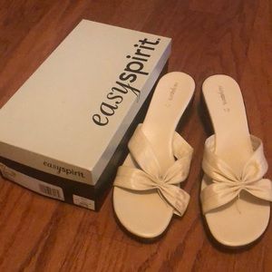 Cream color Easy Spirit Sandals